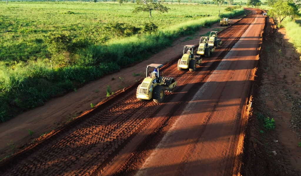 Investimento em estradas transforma a mobilidade e encurta distâncias em Mato Grosso do Sul Investimento em estradas transforma a mobilidade e encurta distâncias em Mato Grosso do Sul